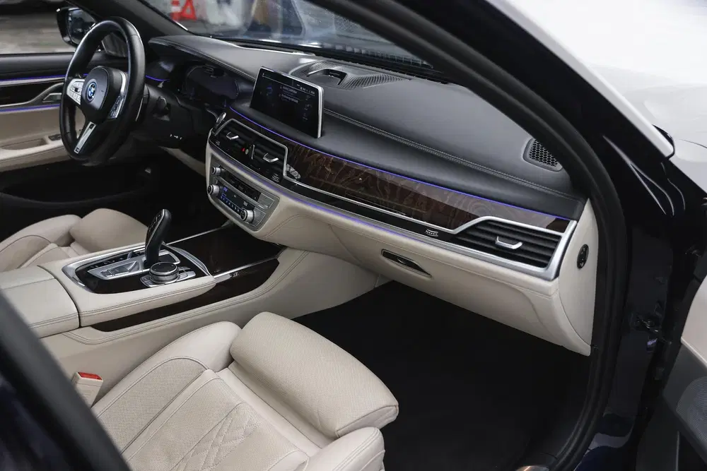 BMW 7-serie 745e High Executive M Sport Automaat Night uit 2021, foto 10