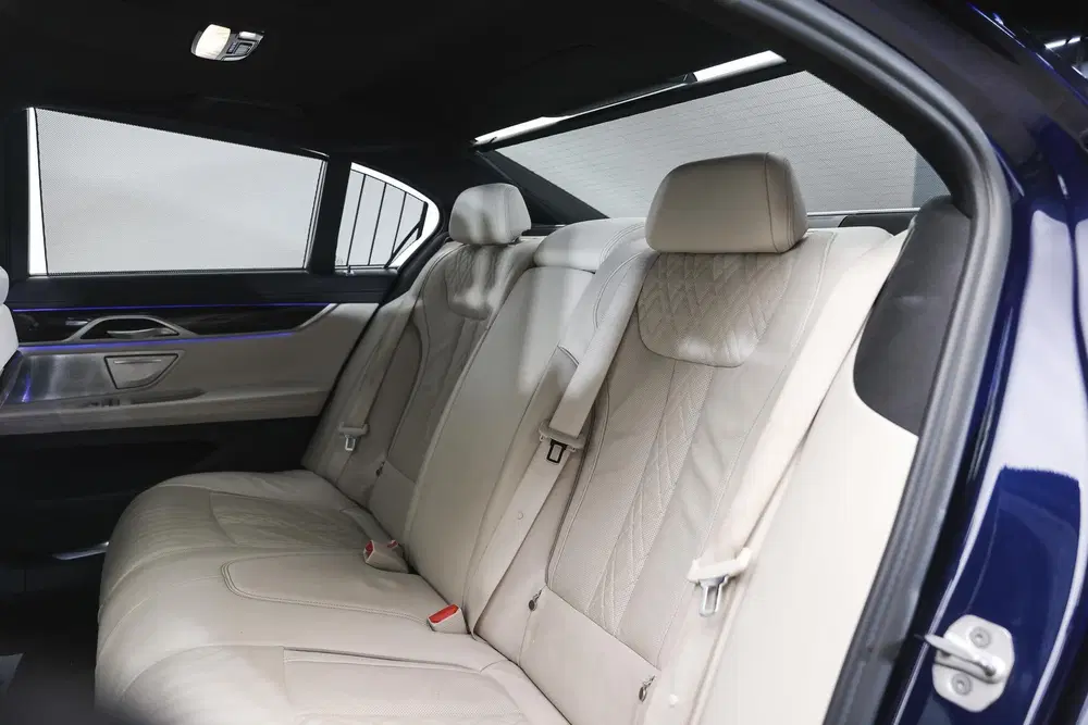 BMW 7-serie 745e High Executive M Sport Automaat Night uit 2021, foto 13