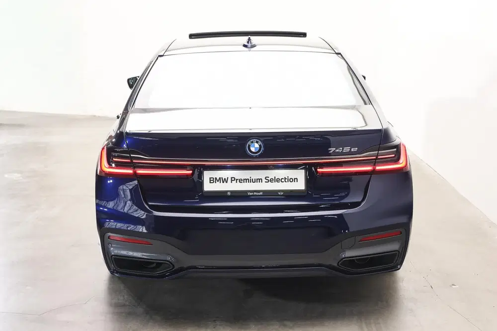 BMW 7-serie 745e High Executive M Sport Automaat Night uit 2021, foto 7