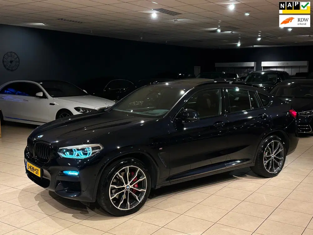 BMW X4 XDrive 30d M-SPORT uit 2020