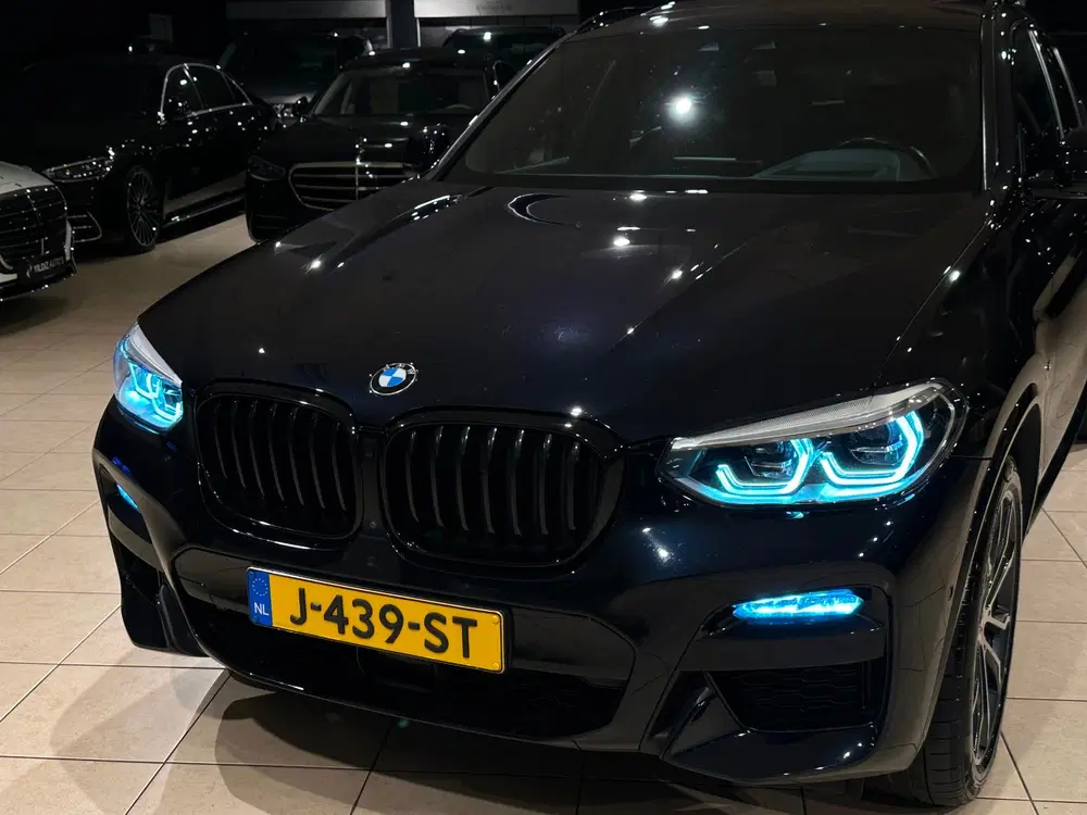 BMW X4 XDrive 30d M-SPORT uit 2020, foto 3