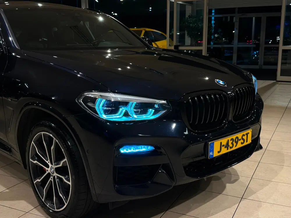 BMW X4 XDrive 30d M-SPORT uit 2020, foto 9