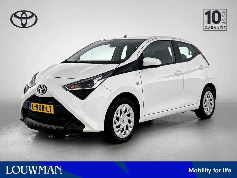 Toyota Aygo 1.0 VVT-i x-play uit 2021