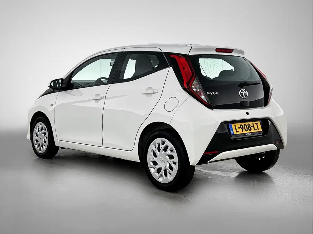 Toyota Aygo 1.0 VVT-i x-play uit 2021, foto 14