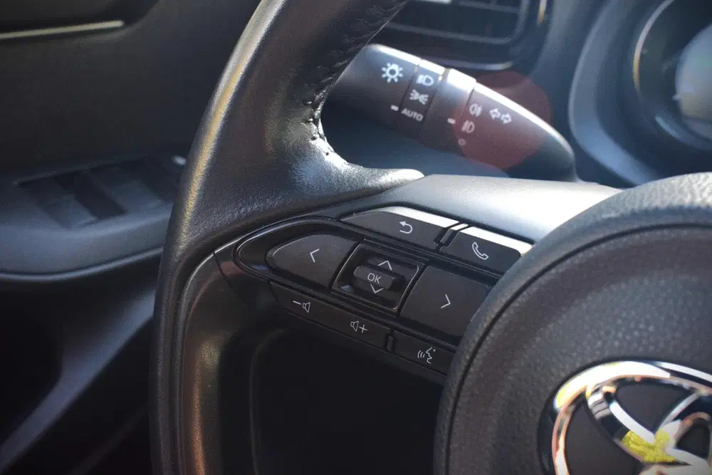 Toyota Yaris 1.5 Hybrid Launch Edition uit 2020, foto 14