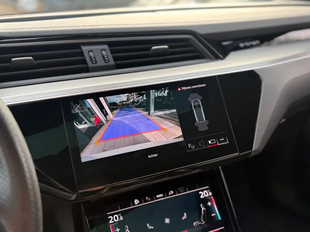 Audi e-tron S quattro 95 kWh PANO-DAK NL-AUTO NAP uit 2022, foto 11
