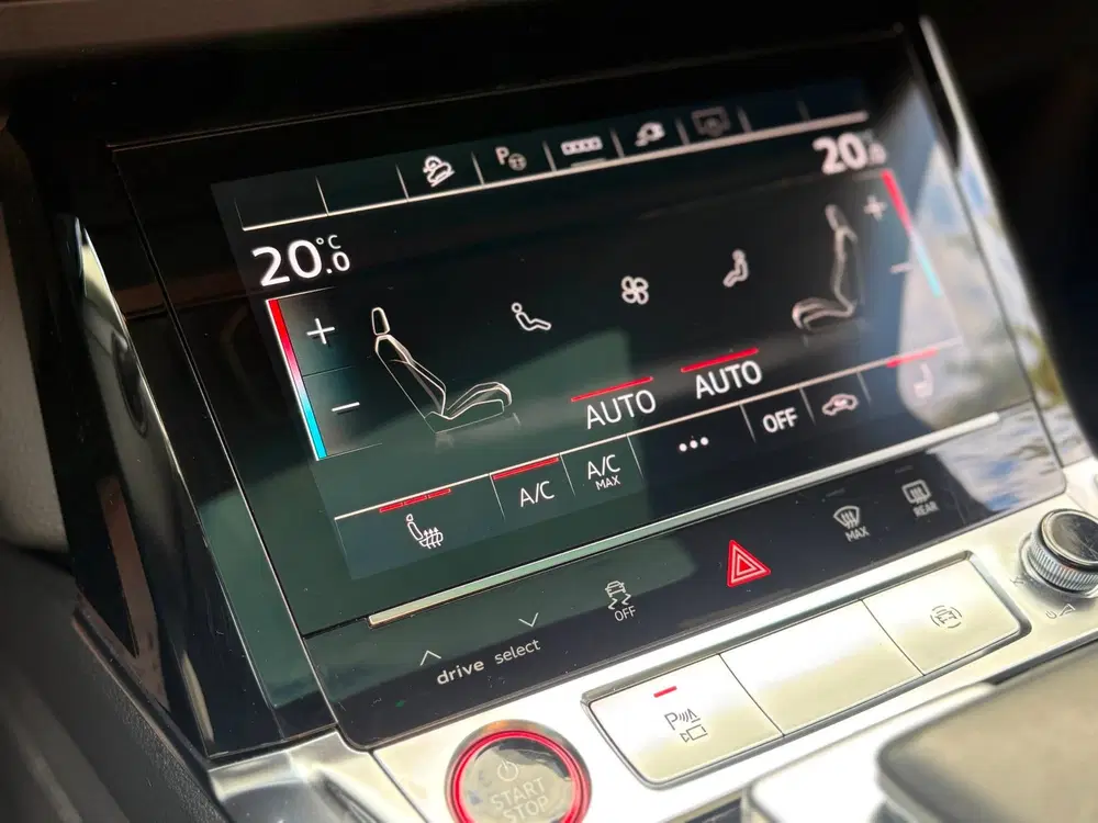 Audi e-tron S quattro 95 kWh PANO-DAK NL-AUTO NAP uit 2022, foto 14