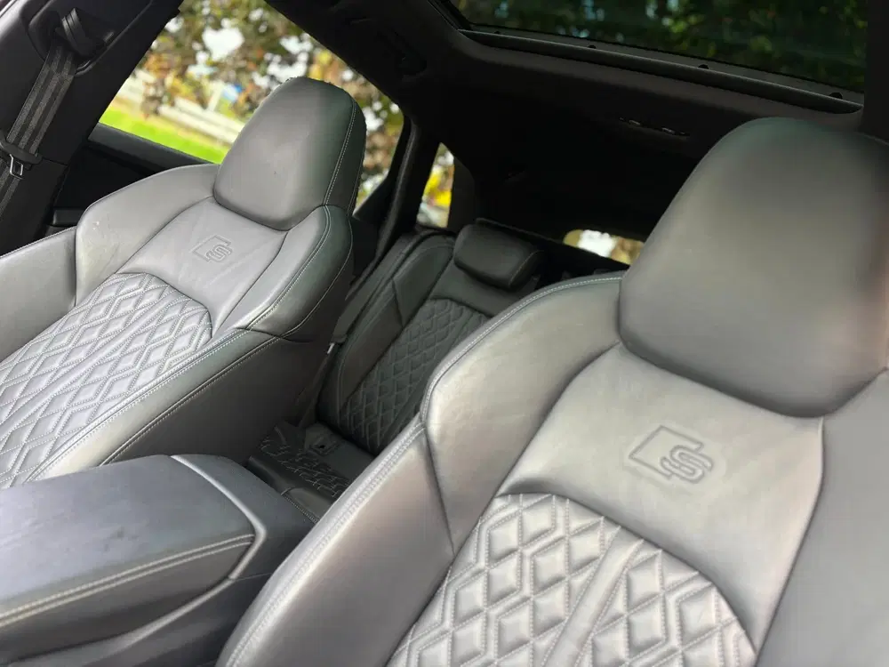 Audi e-tron S quattro 95 kWh PANO-DAK NL-AUTO NAP uit 2022, foto 9