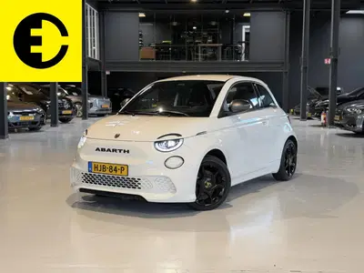 Fiat 500 Abarth Turismo 42 kWh uit 2024