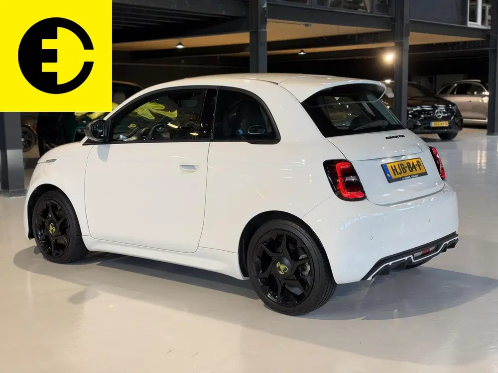 Fiat 500 Abarth Turismo 42 kWh uit 2024, foto 8