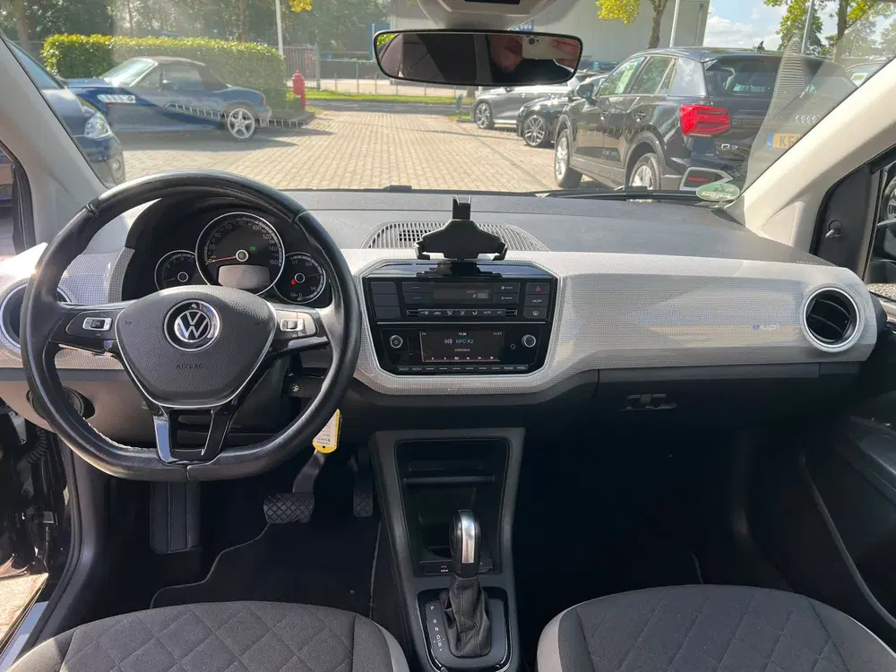 Volkswagen up! e-up SOH 92% airco uit 2022, foto 13