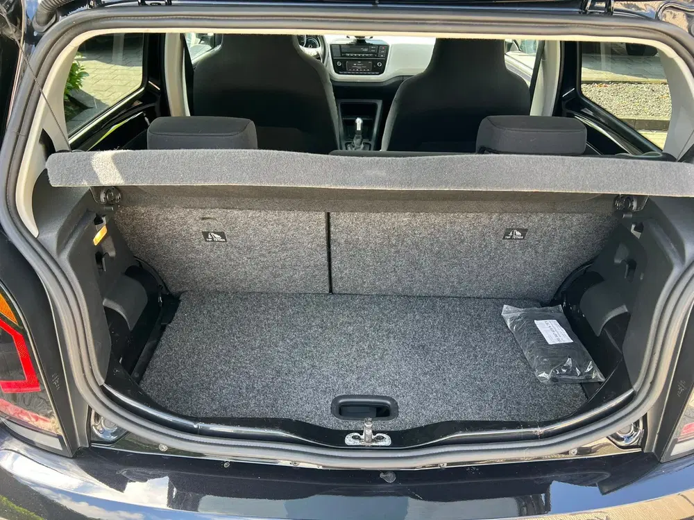 Volkswagen up! e-up SOH 92% airco uit 2022, foto 6
