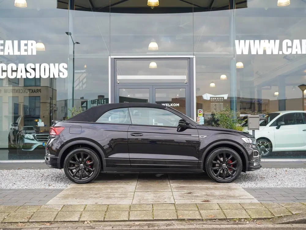 Volkswagen T-Roc 1.5 TSI 150pk Automaat R-Line uit 2021, foto 15