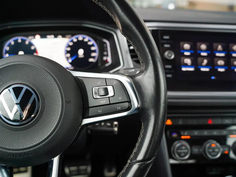 Volkswagen T-Roc 1.5 TSI 150pk Automaat R-Line uit 2021, foto 8