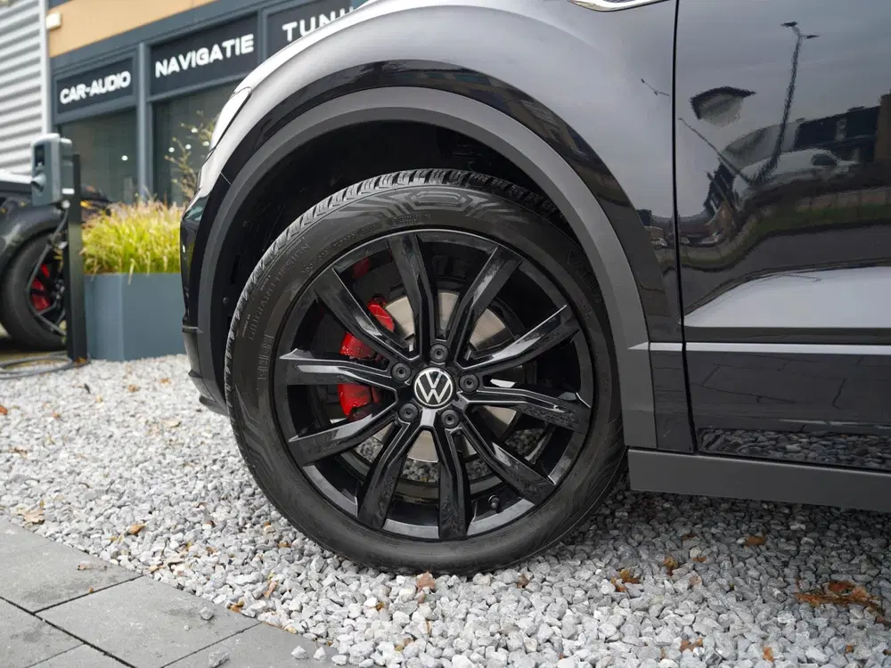 Volkswagen T-Roc 1.5 TSI 150pk Automaat R-Line uit 2021, foto 9