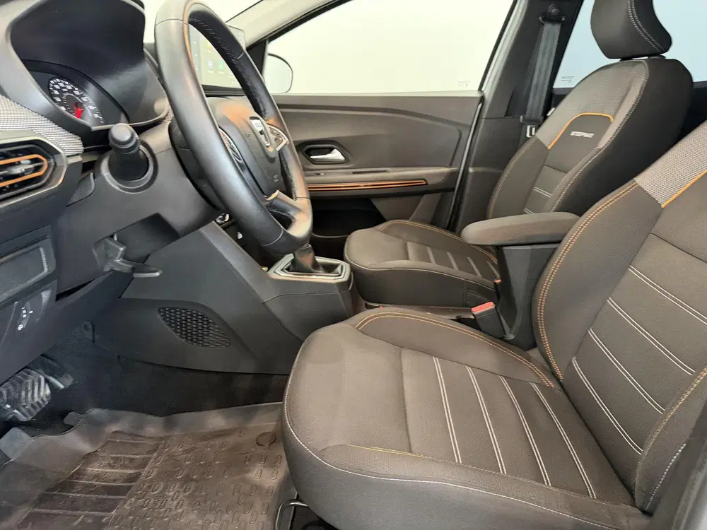 Dacia Sandero 1.0 TCe 90 CVT Comfort uit 2022, foto 7