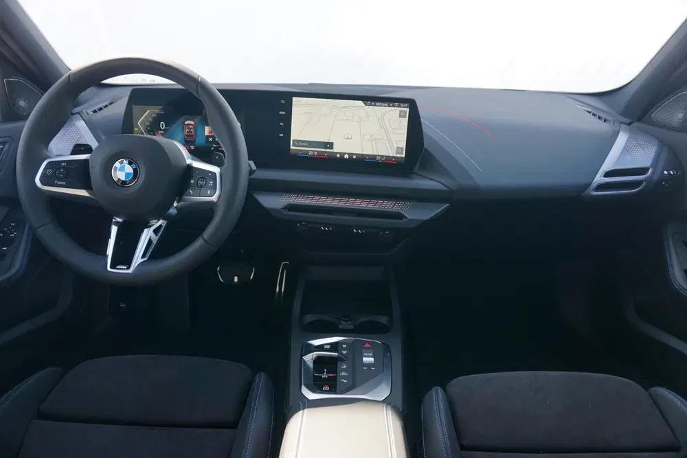 BMW 1-serie 5-deurs 120 uit 2026, foto 7