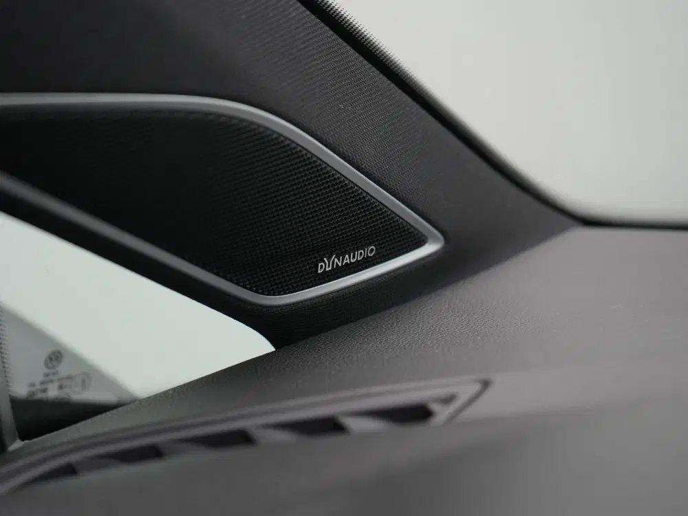 Volkswagen Golf 2.0 TSI 4Motion R Akrapovic Pano Dynaudio uit 2019, foto 12