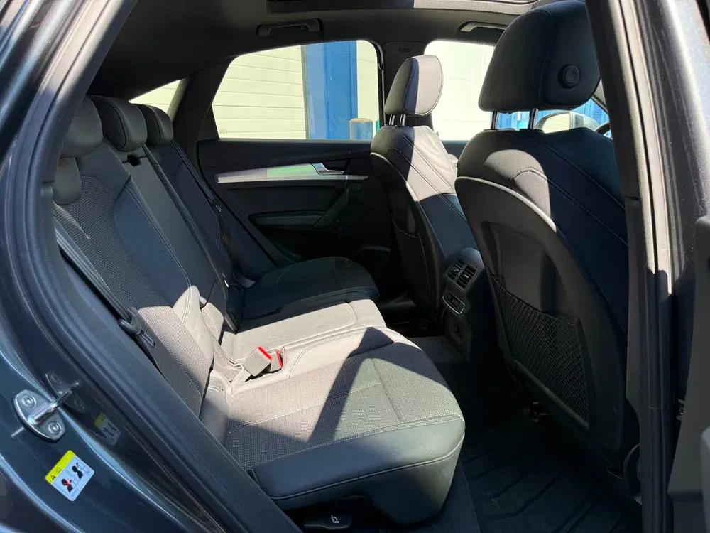 Audi Q5 50 TFSI e S edition uit 2023, foto 6