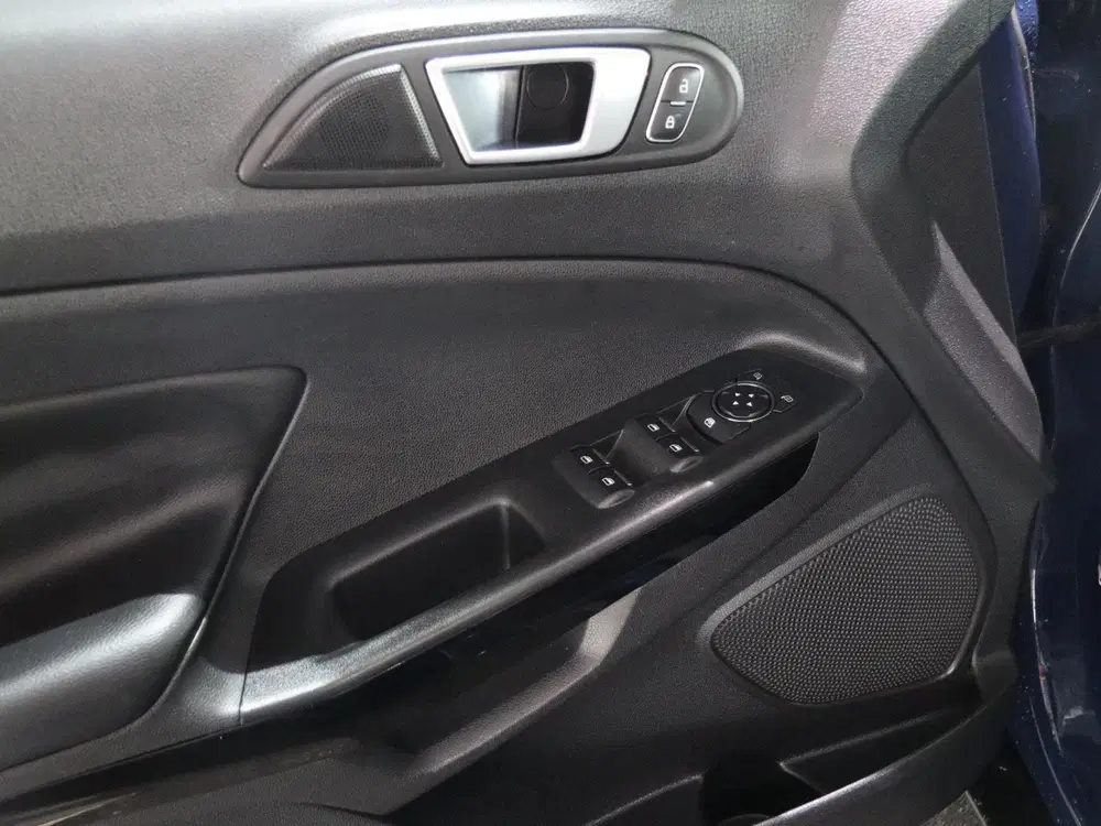 Ford EcoSport 1.0 EcoBoost Titanium uit 2021, foto 10