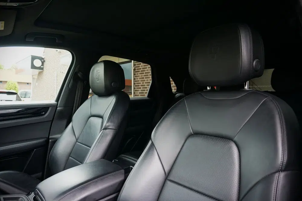 Porsche Cayenne 3.0 E-Hybrid Sport Design uit 2021, foto 15