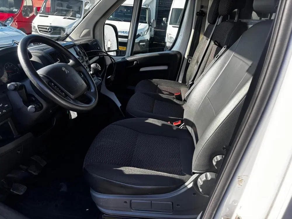 Peugeot Boxer 2.2 BlueHDI L3 H2 Airco Navi 2x Schuifdeur uit 2021, foto 11