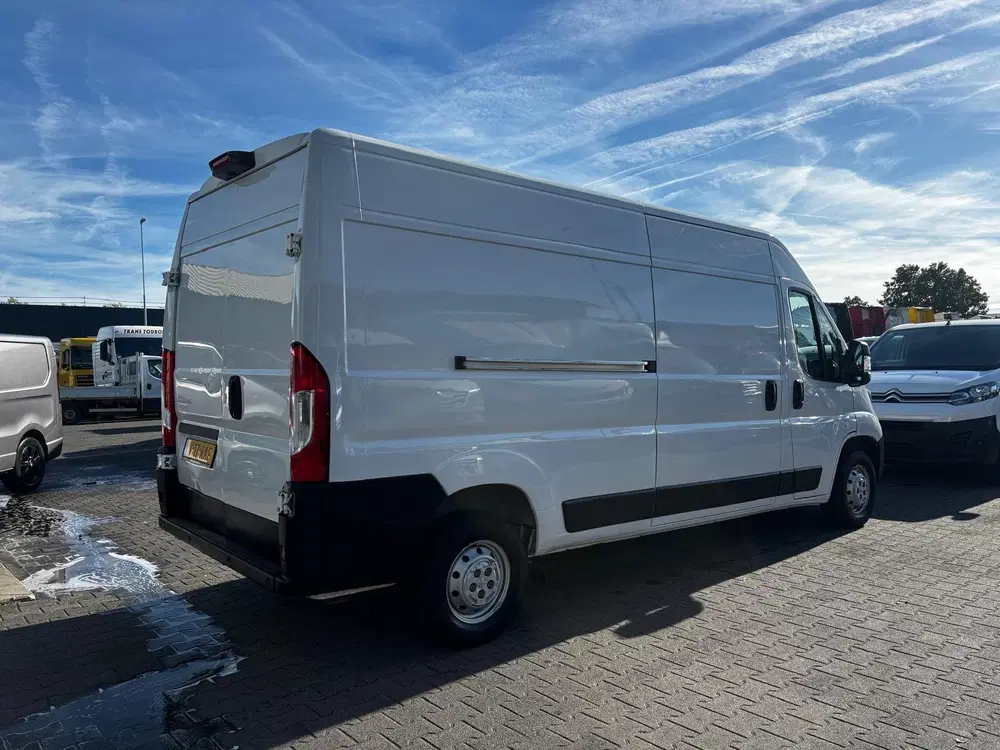 Peugeot Boxer 2.2 BlueHDI L3 H2 Airco Navi 2x Schuifdeur uit 2021, foto 5