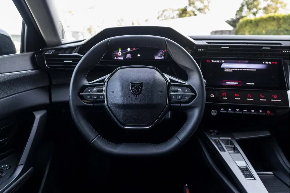 Peugeot 408 1.2 Hybrid 145 e-DCS6 Allure uit 2025, foto 7
