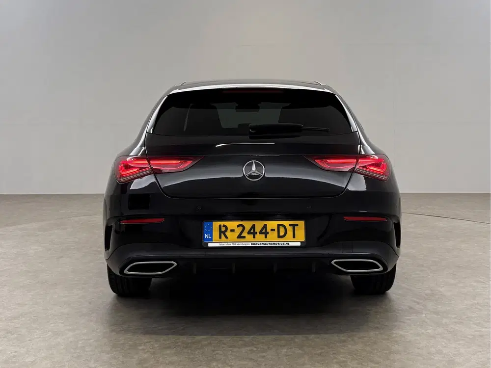 Mercedes-Benz CLA Klasse Shooting Brake 250 e AMG Limited uit 2022, foto 10