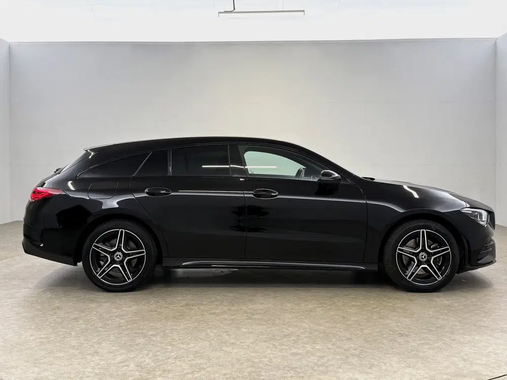 Mercedes-Benz CLA Klasse Shooting Brake 250 e AMG Limited uit 2022, foto 11