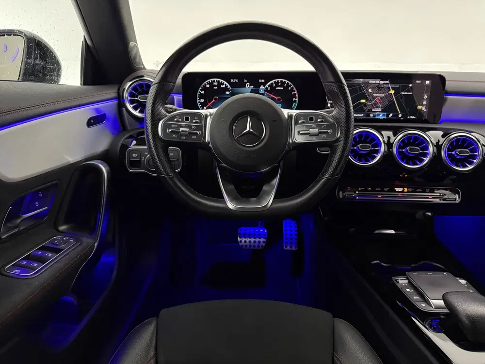 Mercedes-Benz CLA Klasse Shooting Brake 250 e AMG Limited uit 2022, foto 14