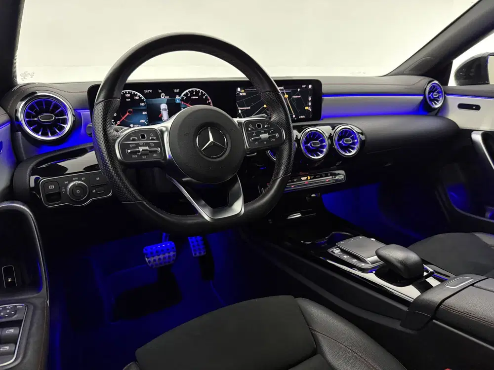 Mercedes-Benz CLA Klasse Shooting Brake 250 e AMG Limited uit 2022, foto 15