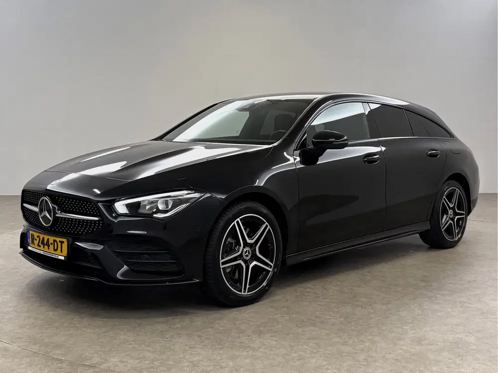 Mercedes-Benz CLA Klasse Shooting Brake 250 e AMG Limited uit 2022, foto 8