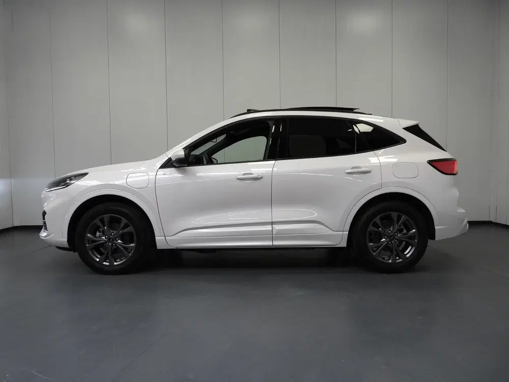 Ford Kuga 2.5 PHEV Plug-In ST-Line X TREKH uit 2022, foto 2