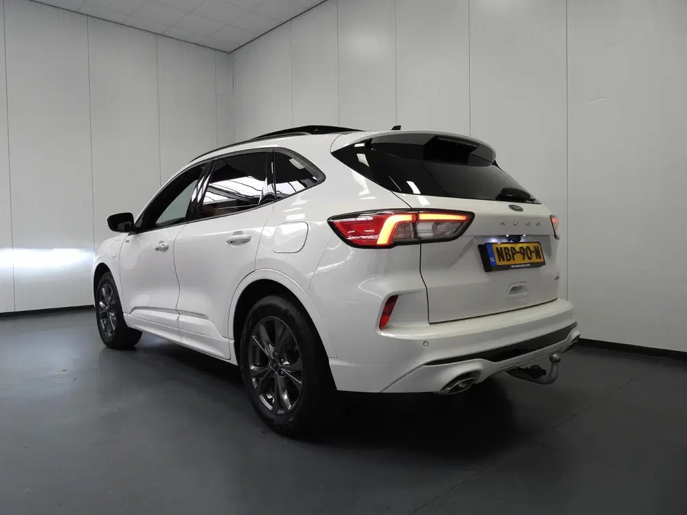 Ford Kuga 2.5 PHEV Plug-In ST-Line X TREKH uit 2022, foto 3