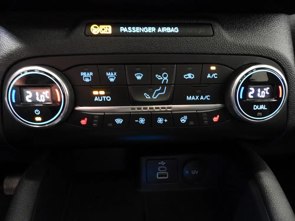 Ford Kuga 2.5 PHEV Plug-In ST-Line X TREKH uit 2022, foto 6