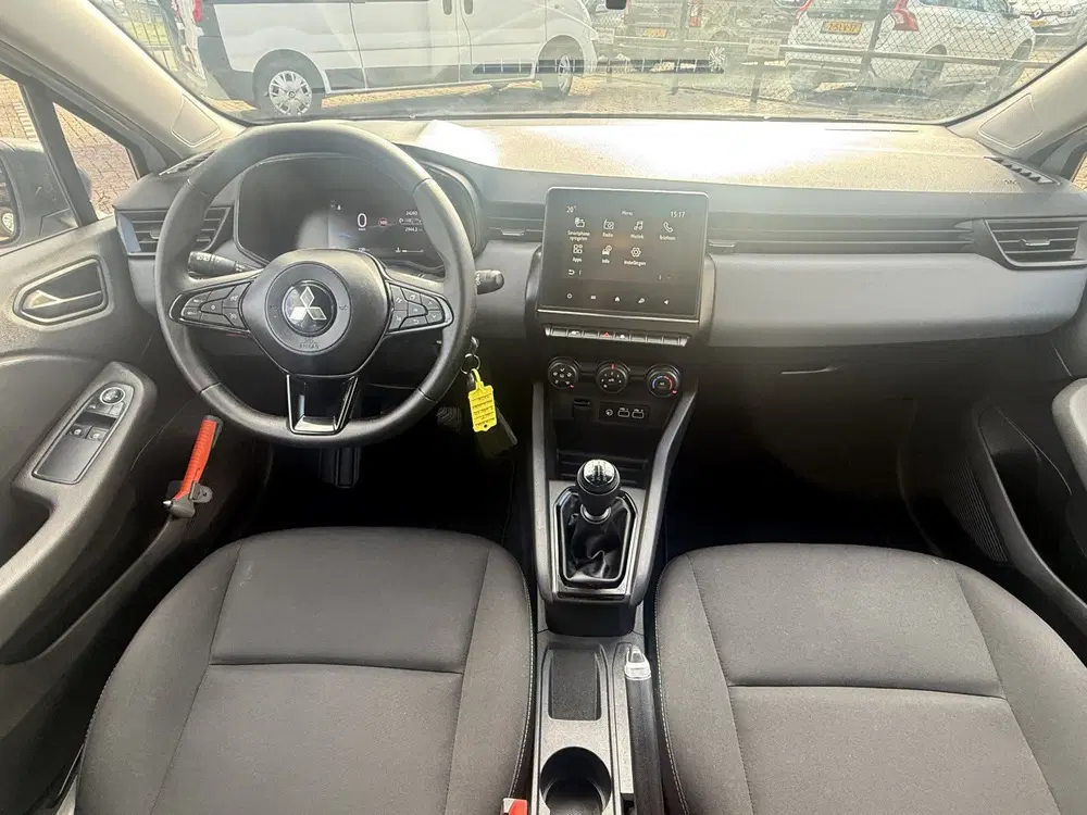 Mitsubishi Colt 1.0 MT Pure 67 pk org nl auto nap logisch uit 2024, foto 13