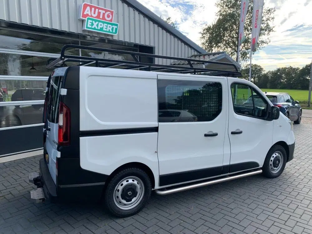 Renault Trafic 2.0 dCi 145 T29 L1H1 Comfort uit 2020, foto 3