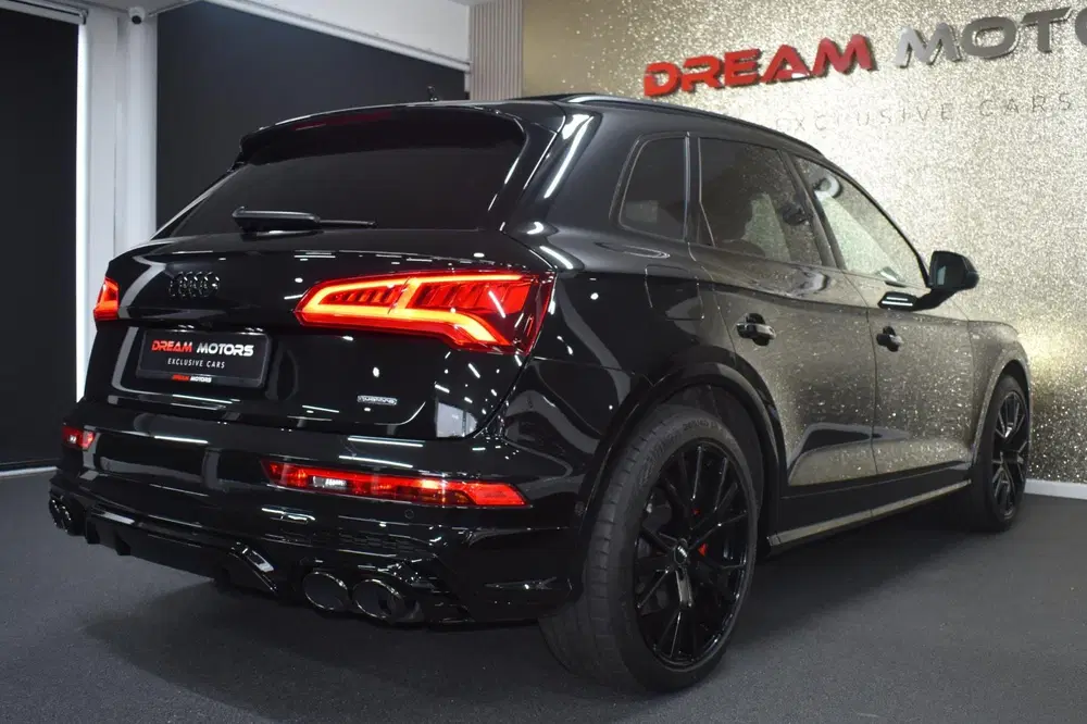 Audi Q5 55 TFSI e Quattro S-Line COMPETITION 367pk uit 2020, foto 9