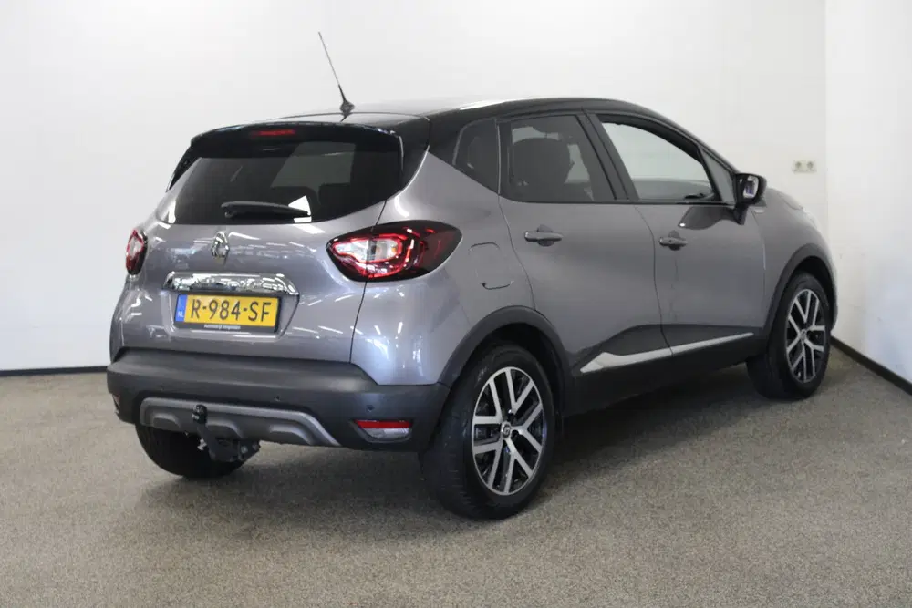 Renault Captur 0.9 TCe Red Edition (bj 2019) uit 2019, foto 2