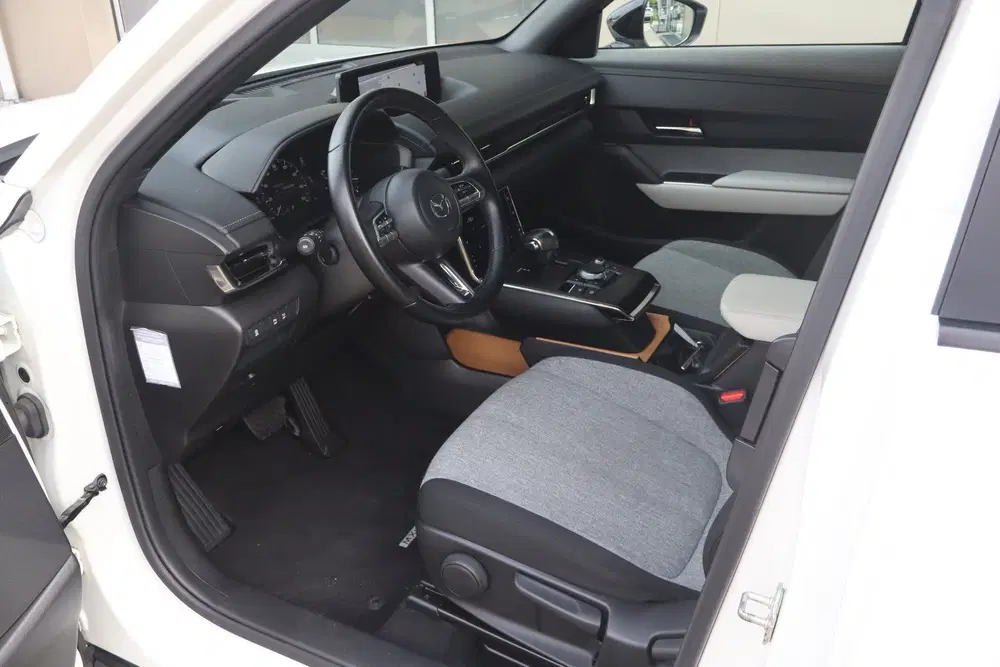 Mazda MX-30 e-SkyActiv 145 36 kWh uit 2021, foto 4