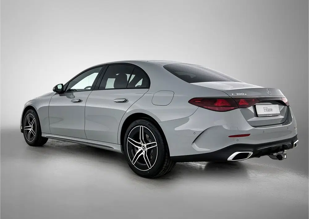 Mercedes-Benz E-Klasse 300 e Business Solution AMG uit 2026, foto 13