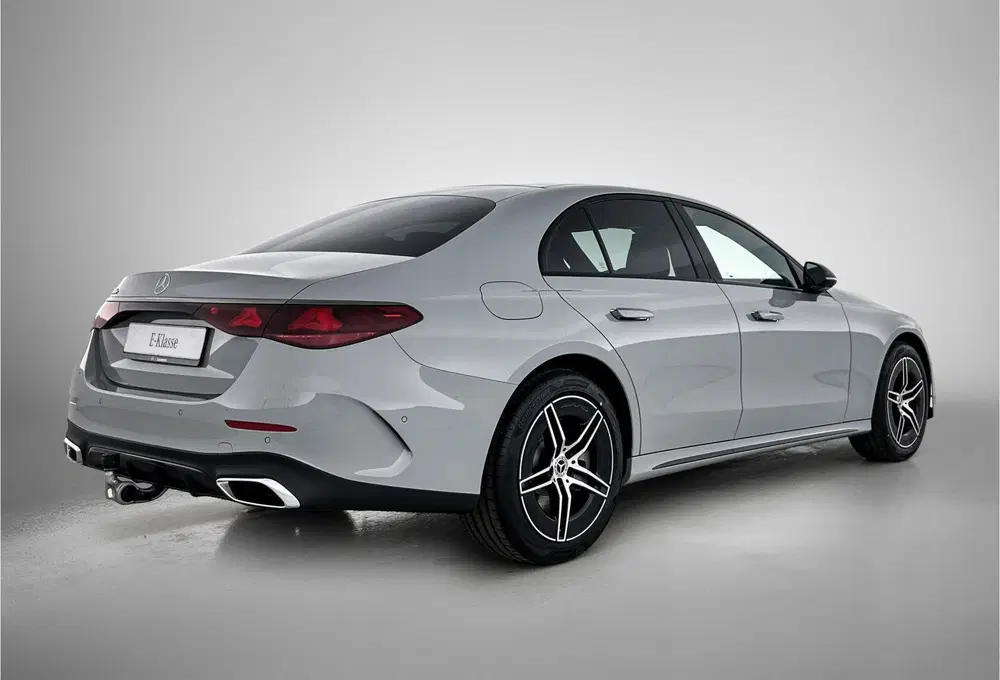 Mercedes-Benz E-Klasse 300 e Business Solution AMG uit 2026, foto 2