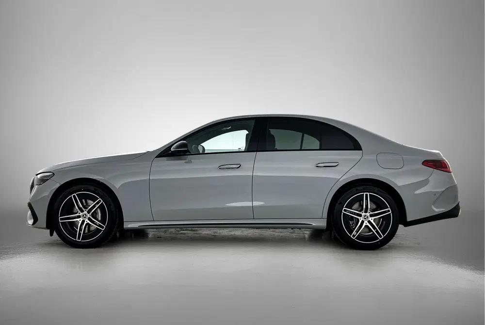 Mercedes-Benz E-Klasse 300 e Business Solution AMG uit 2026, foto 3