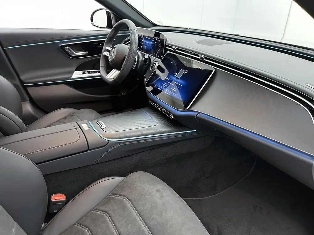 Mercedes-Benz E-Klasse 300 e Business Solution AMG uit 2026, foto 7