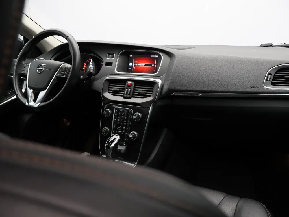 Volvo V40 Cross Country T3 Automaat Polar+ Luxury uit 2019, foto 3