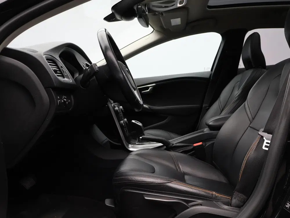Volvo V40 Cross Country T3 Automaat Polar+ Luxury uit 2019, foto 7