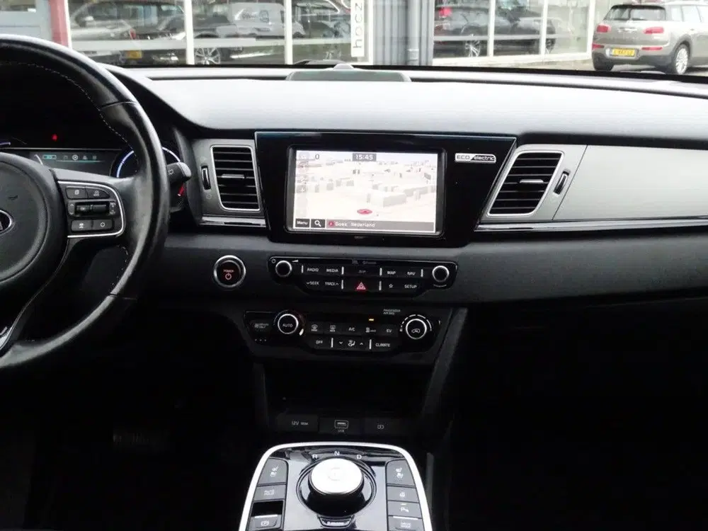 Kia Niro ExecutiveLine 64 kWh Incl. BTW uit 2019, foto 9