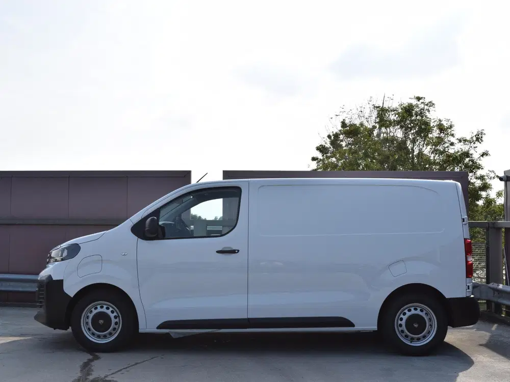 Peugeot Expert EV L2 75 kWh Surround NAV pakket uit 2026, foto 2