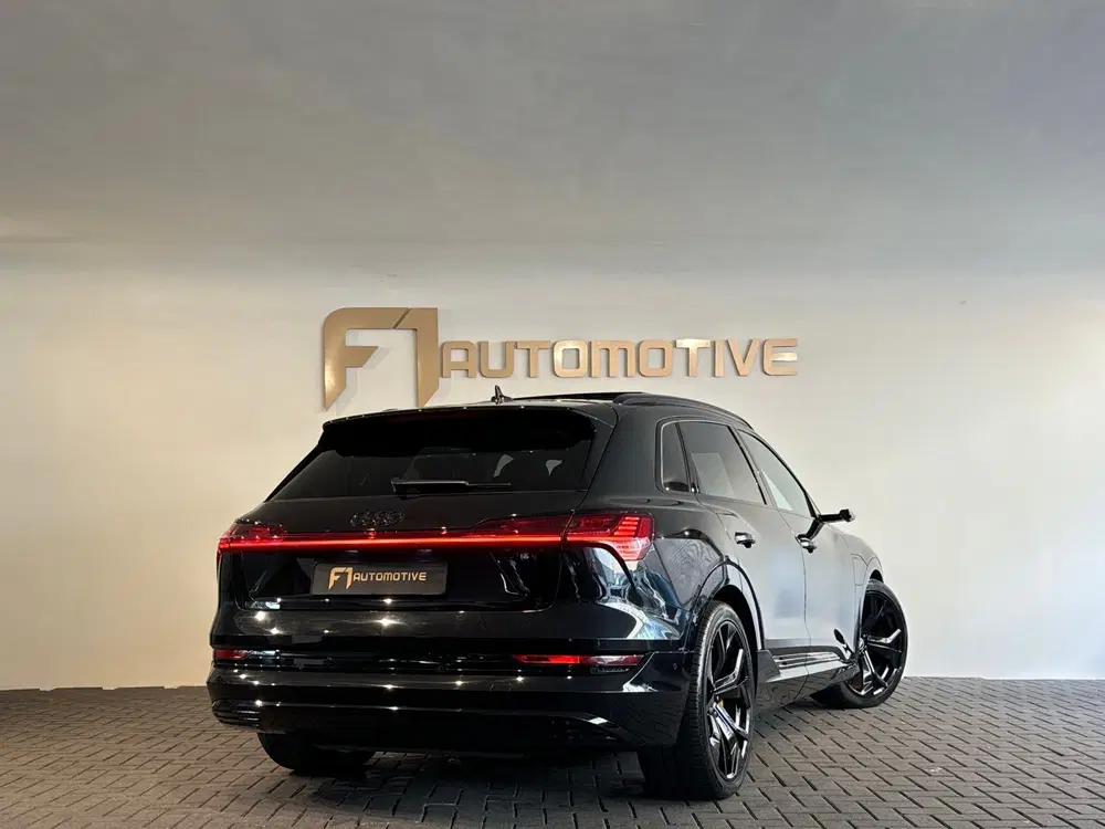 Audi e-tron 55 quattro 95 kWh 90% uit 2019, foto 4